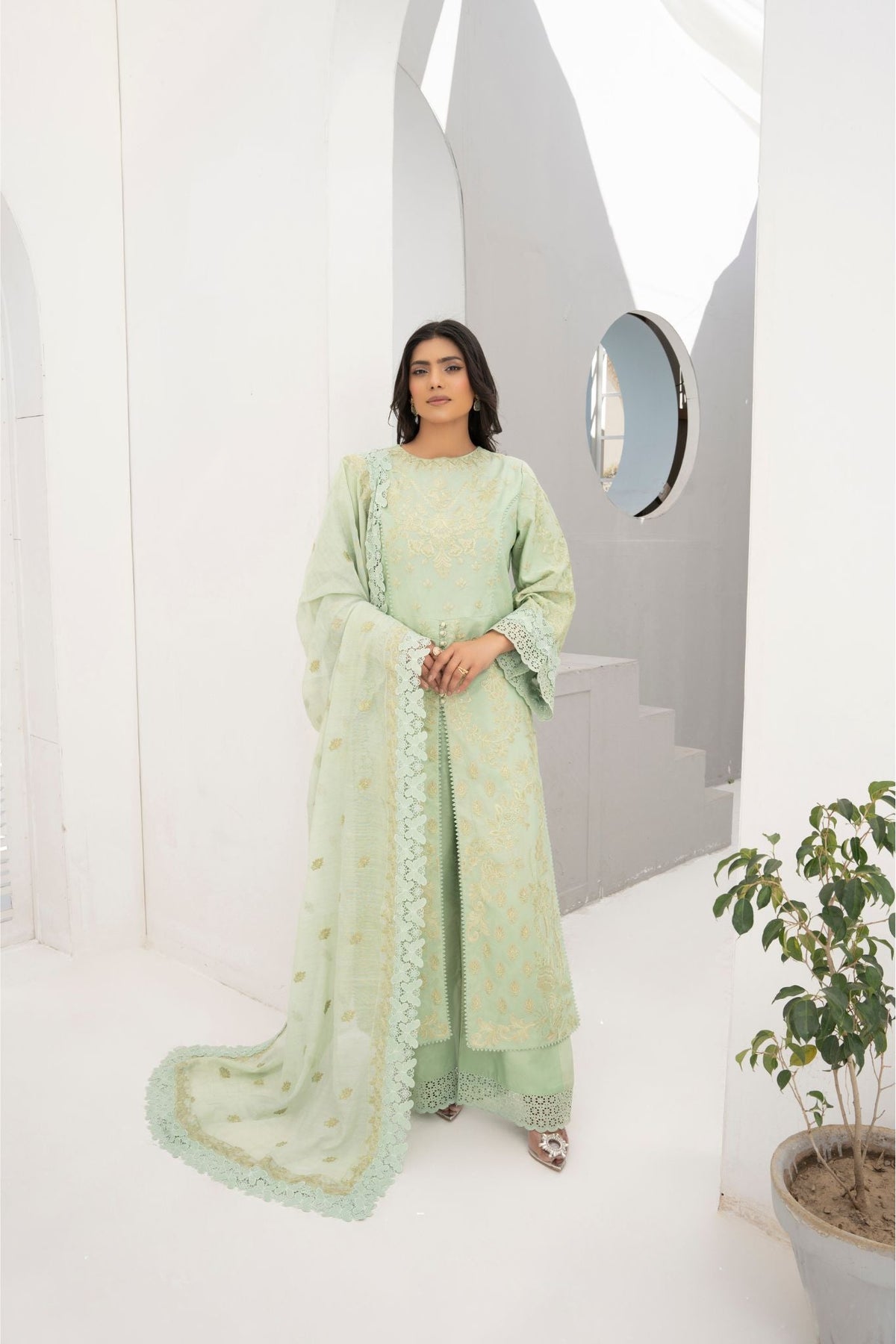 SKua | Cotton Silk with Cotton Organza Embrioded Dupatha