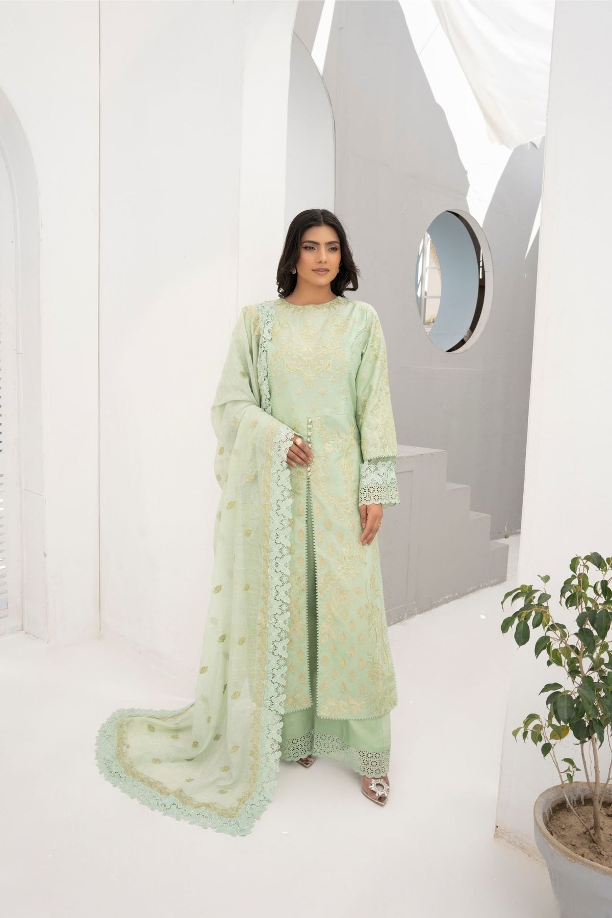 SKua | Cotton Silk with Cotton Organza Embrioded Dupatha