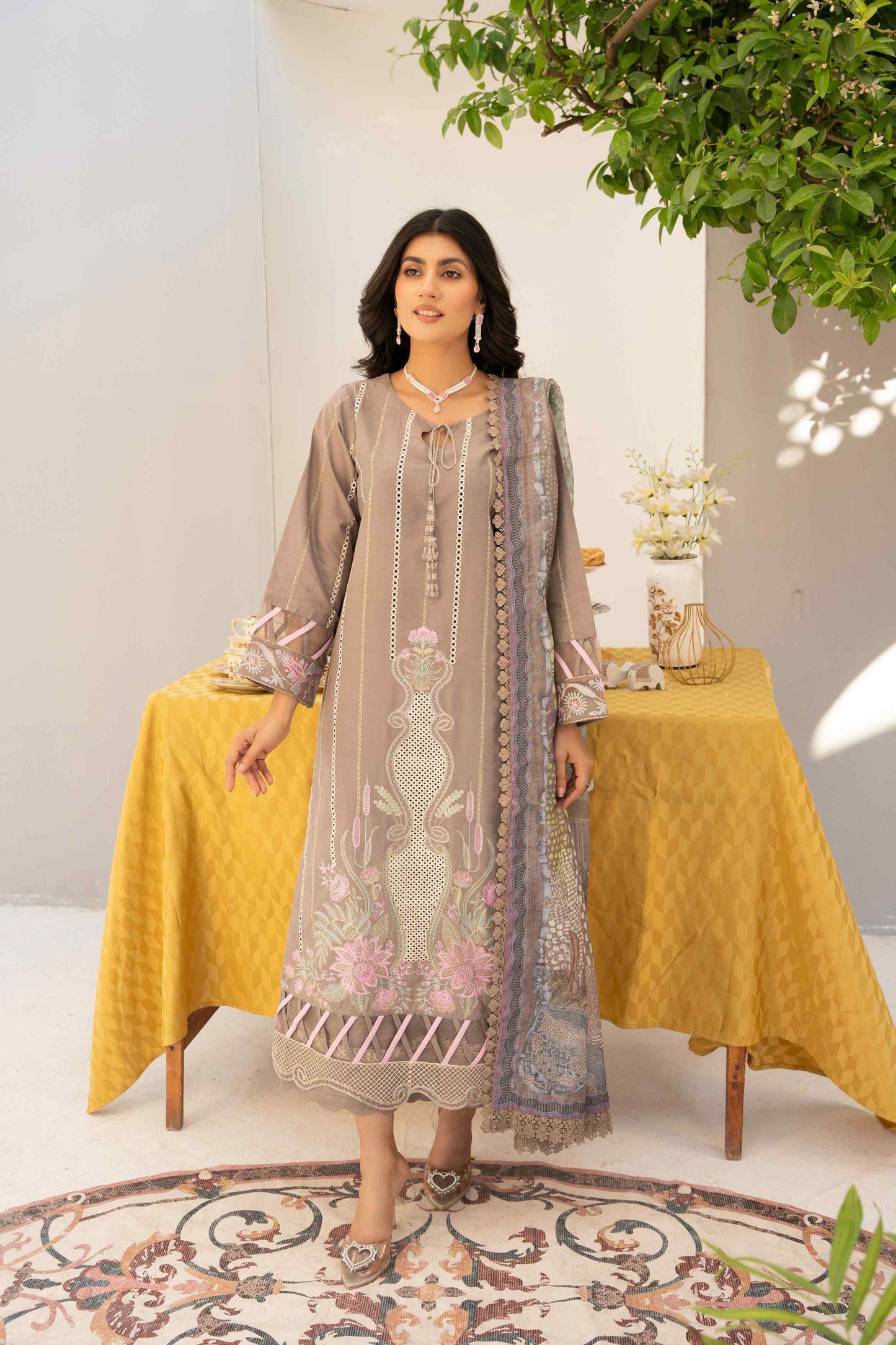 3 Piece - Embroidered Lawn Suit